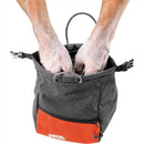 PETZL SAKAB Chalk Bag Robuster magnetischer Rollverschluss mit mehreren Taschen Grau