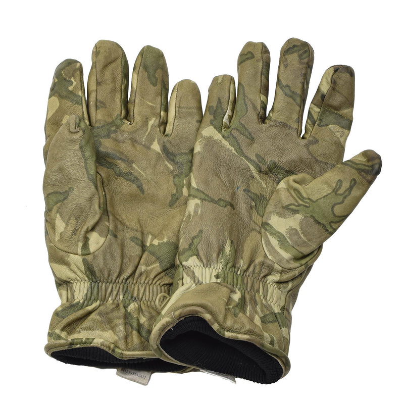 Guantes de cuero tácticos de combate militares británicos genuinos camuflaje MTP aislado