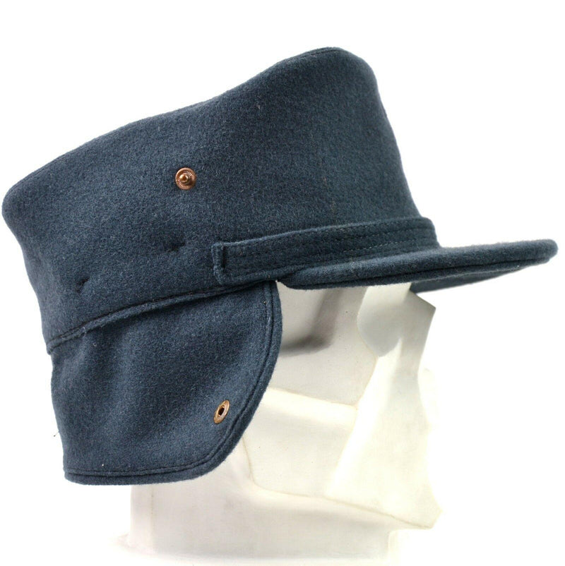 Originele Zweedse Winterhoed met legerwol. Blauwe Zweden winterpet nieuw