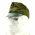 Véritable insigne de casquette militaire de l'armée hongroise à visière