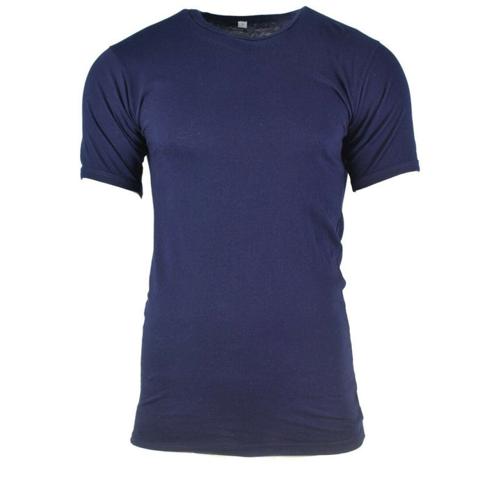 Véritable T-shirt à manches courtes en coton bleu marine de l'armée italienne avec un design classique d'inspiration militaire, état neuf.