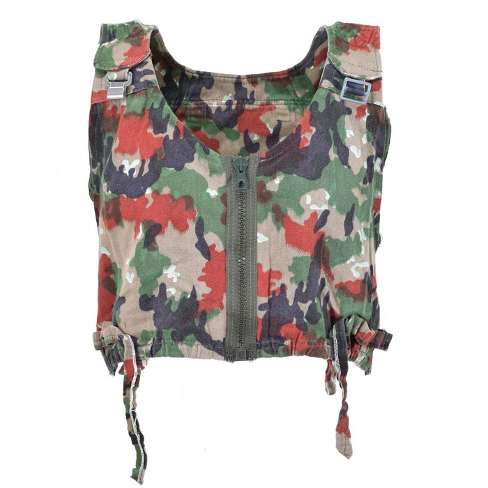 Zaino gilet mimetico autentico Swiss Army Combat TAZ 83 con motivo alpenflage con spallacci regolabili e design di livello militare.