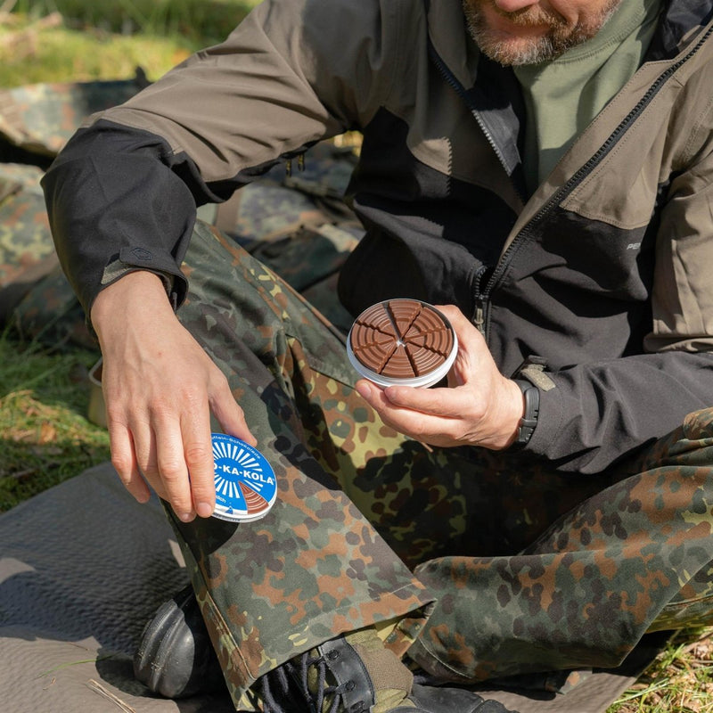 Energía alemana chocolate chocolate escolar con leche integral 100 g de estaño azul