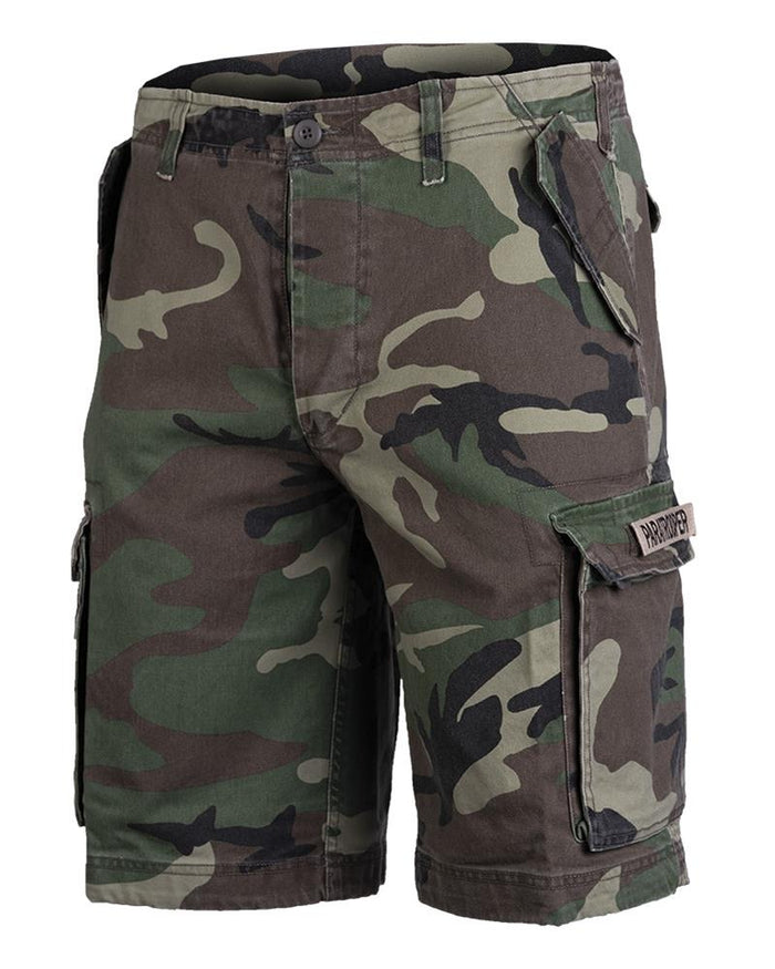 Mil-Tec Cargo-Shorts im Fallschirmjäger-Stil des deutschen Militärs, vorgewaschene Waldtarn-Cargoshorts mit sicheren Taschen und strapazierfähigem Stoff.