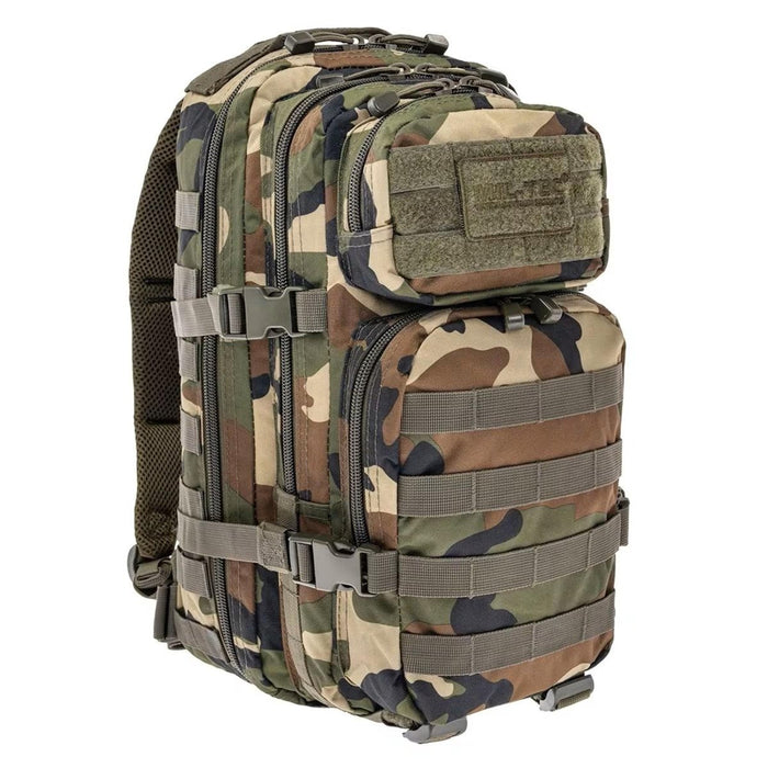 Zaino tattico MIL-TEC U.S. Assault da 20 litri in mimetica boschiva con sistema MOLLE e spallacci imbottiti per escursionismo e trekking