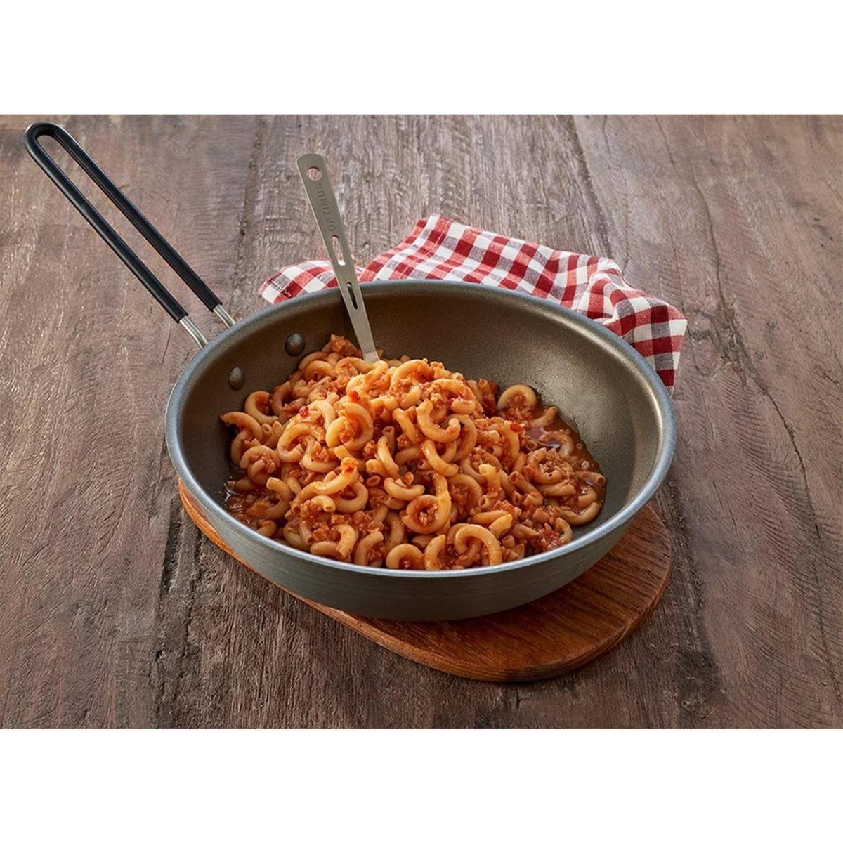 Trek'n Eat pasto vegetariano noodles bolognese accampamento cibo per la sopravvivenza all'aperto